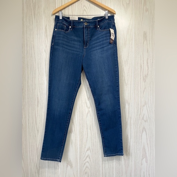 Anne Klein Mid Rise Skinny Phoenix Jeans Size 14 NWT - Picture 1 of 4
